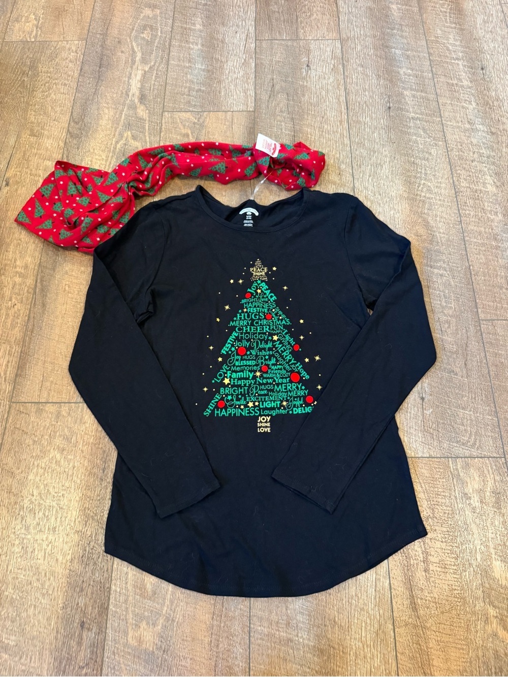 NWOT Holiday Time Christmas Shirt & Scarf Set Small 4-6 Christmas Tree
